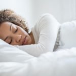 Como combinar o colchão e o travesseiro para dormir bem