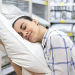 Como manter seu travesseiro limpo para uma rotina de sono mais saudável